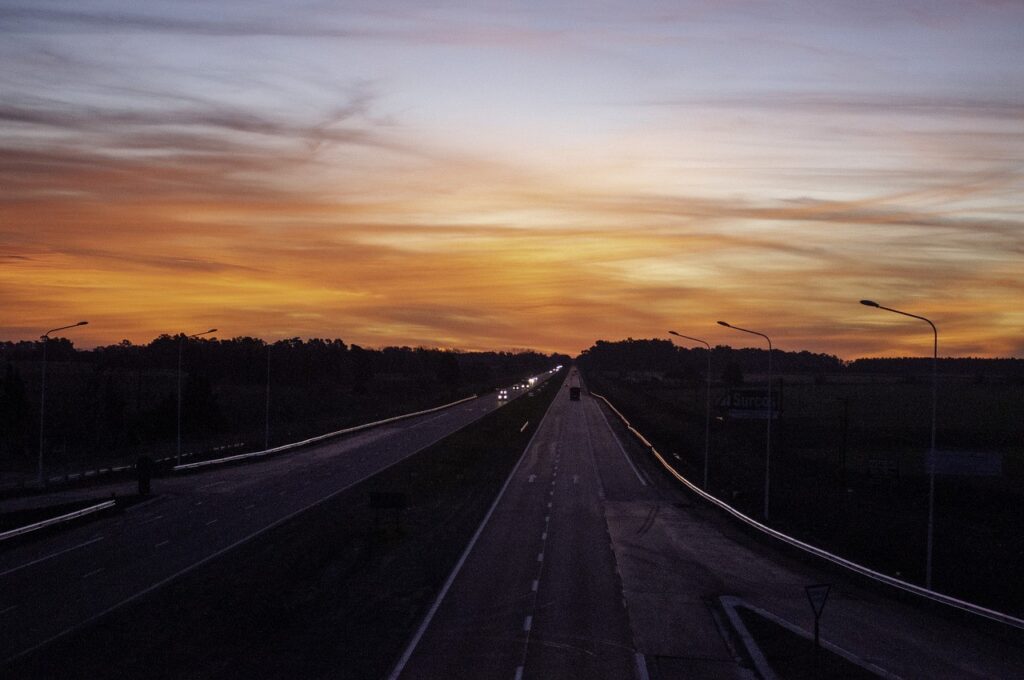 Iluminación de carreteras y autovías